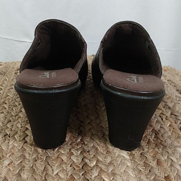 CLARKS BENDABLES BROWN LEATHER SLIP-ON CLOGS 11M - Picture 8 of 9